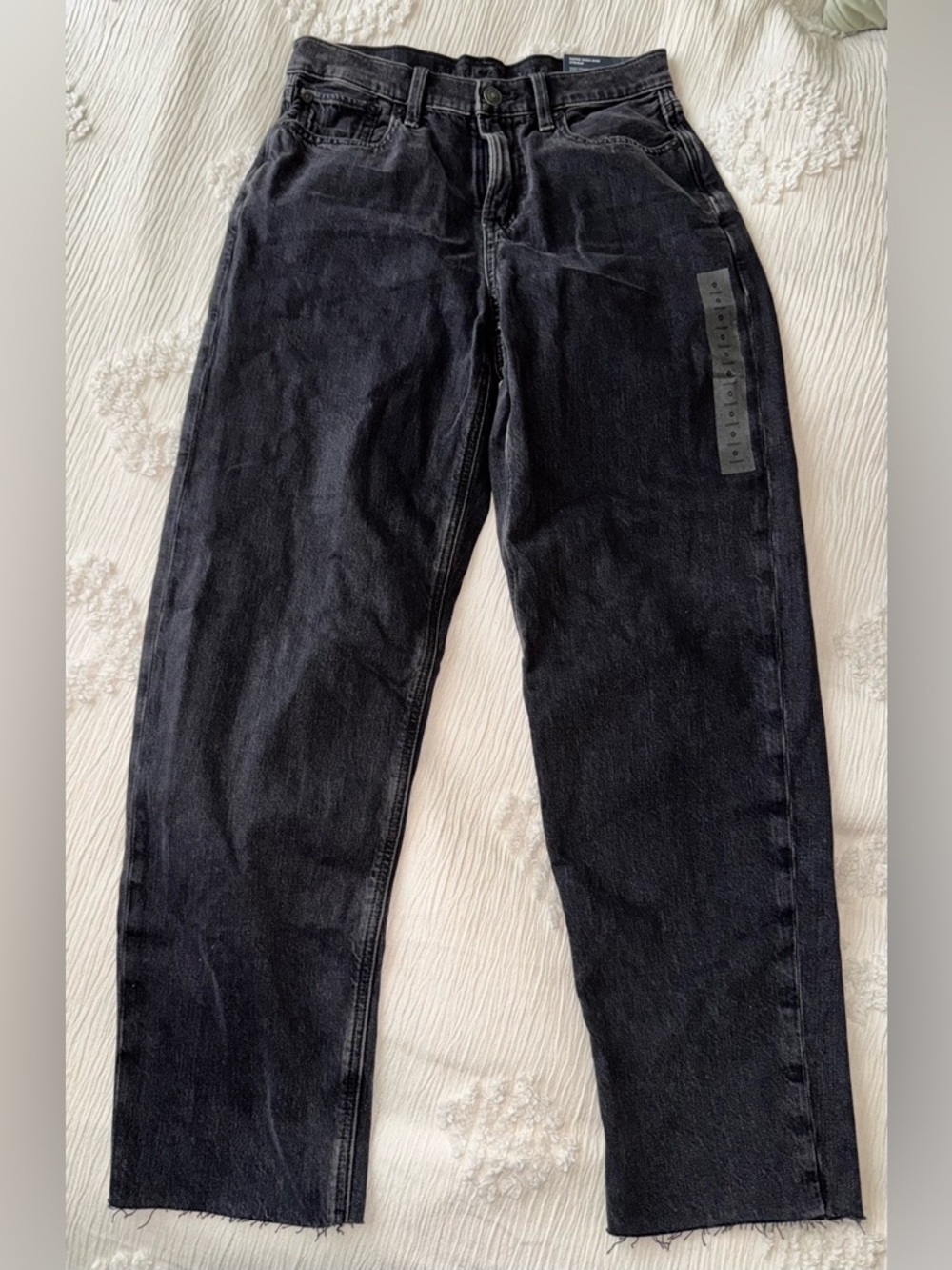 American Eagle Super High-Rise Strigid Jeans NWT 0short